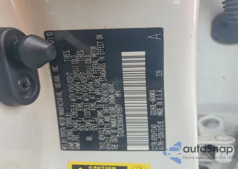 2010 Toyota Highlander z USA, uszkodzony, nr VIN 5TDZK3EHXAS019977